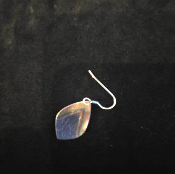 Holly Yashi Signed Iridescent Teardrop Earrings - Picture 2 of 4
